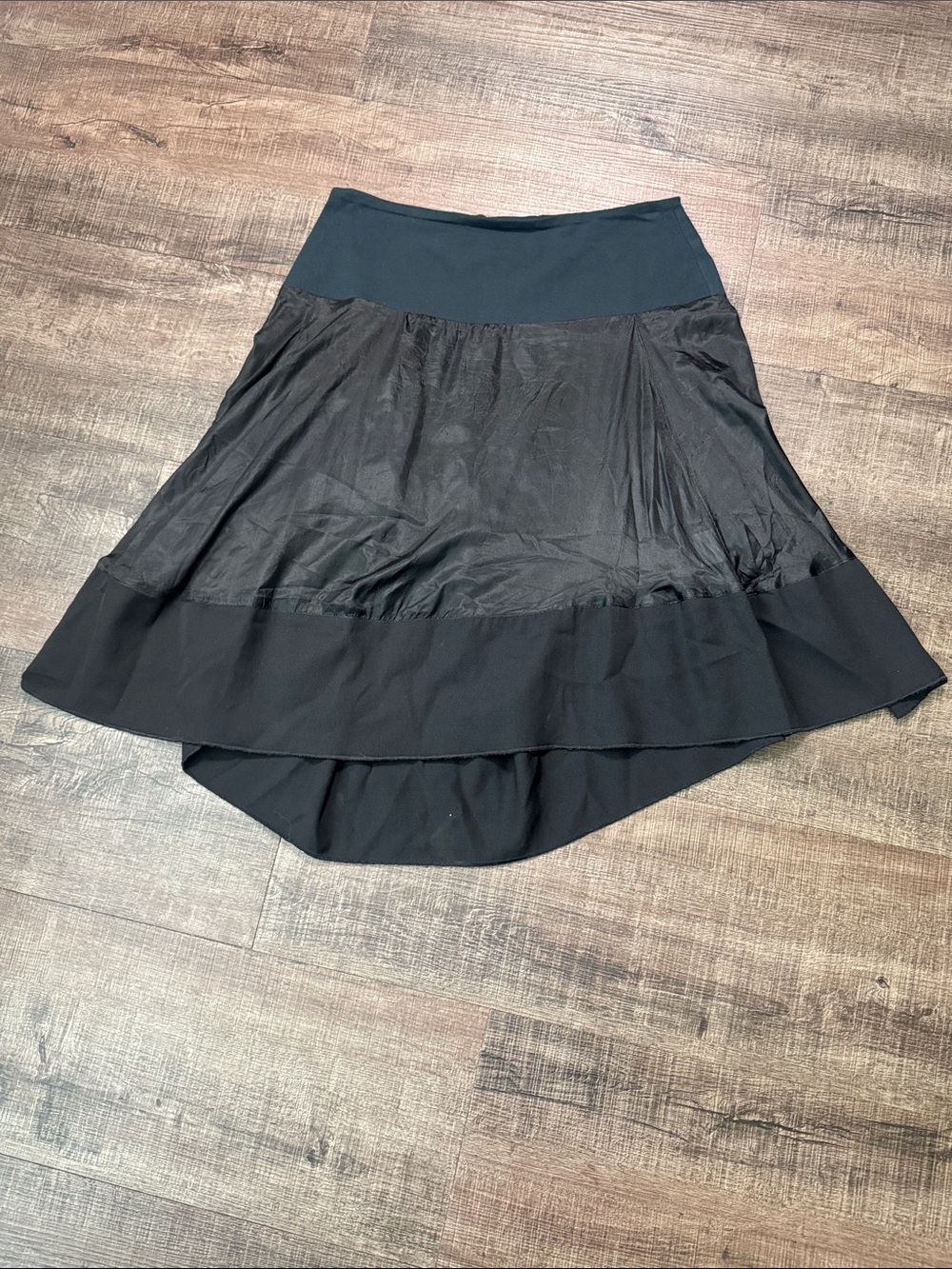 Ivan Grundahl Copenhagen Skirt 100% silk